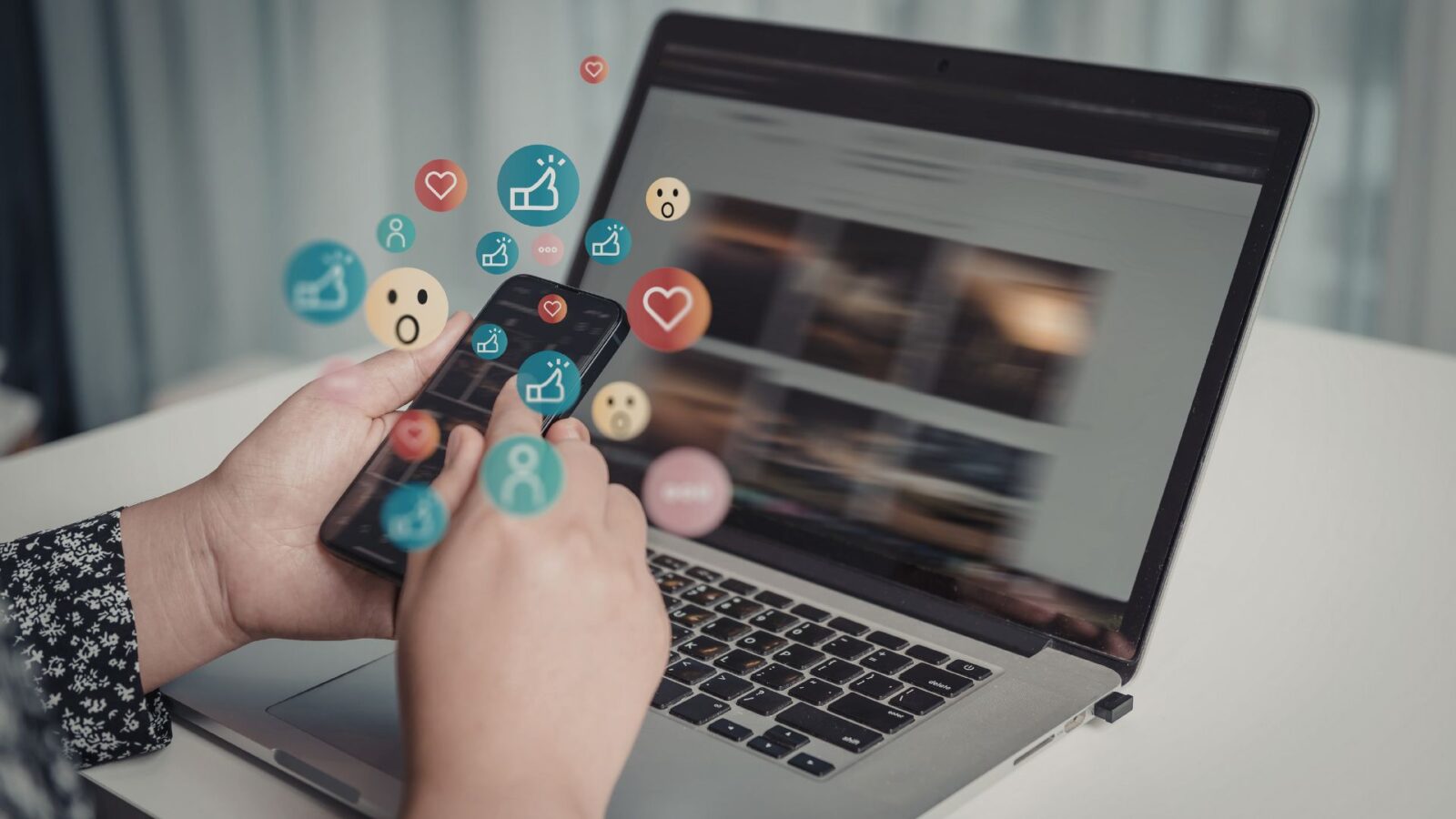 Ce este social media marketing și cum îți crește afacerea în 2026